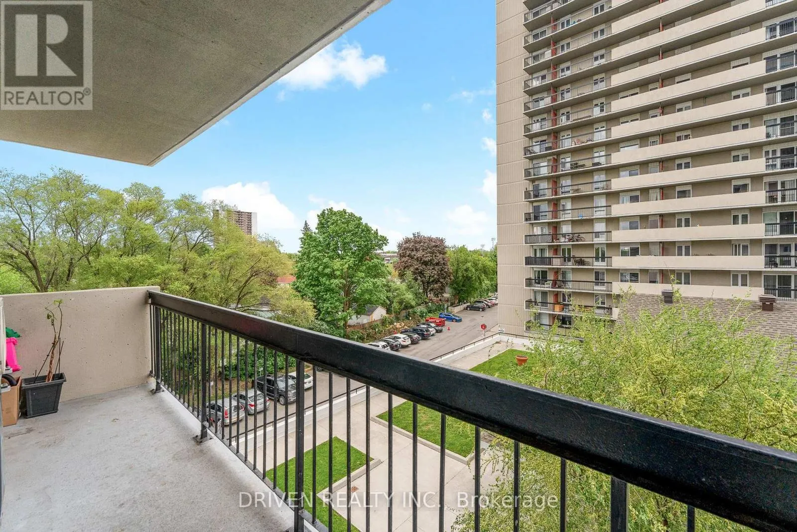 158 A MCARTHUR AVENUE
