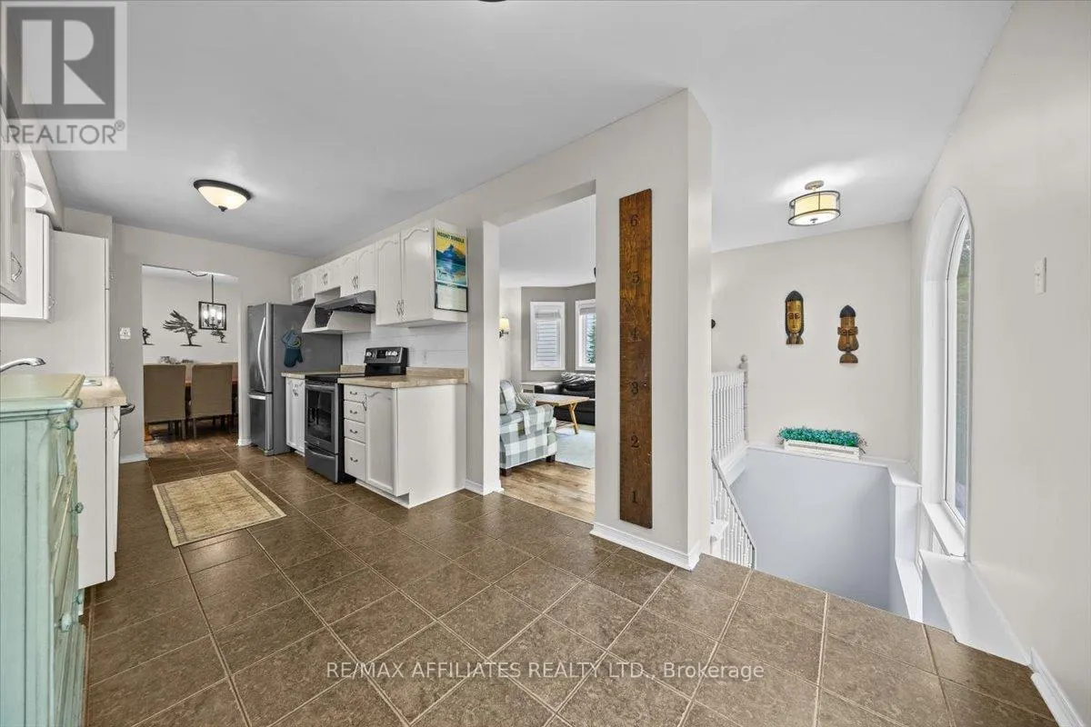 93 SPRINGCREEK CRESCENT