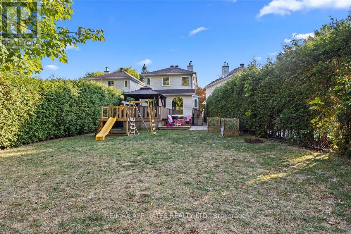 93 SPRINGCREEK CRESCENT