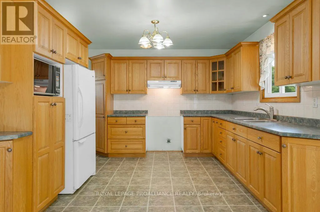 184 BETHEL ROAD