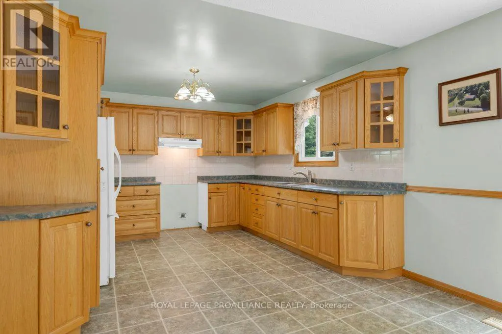 184 BETHEL ROAD
