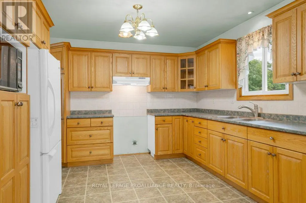 184 BETHEL ROAD