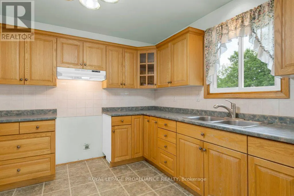 184 BETHEL ROAD
