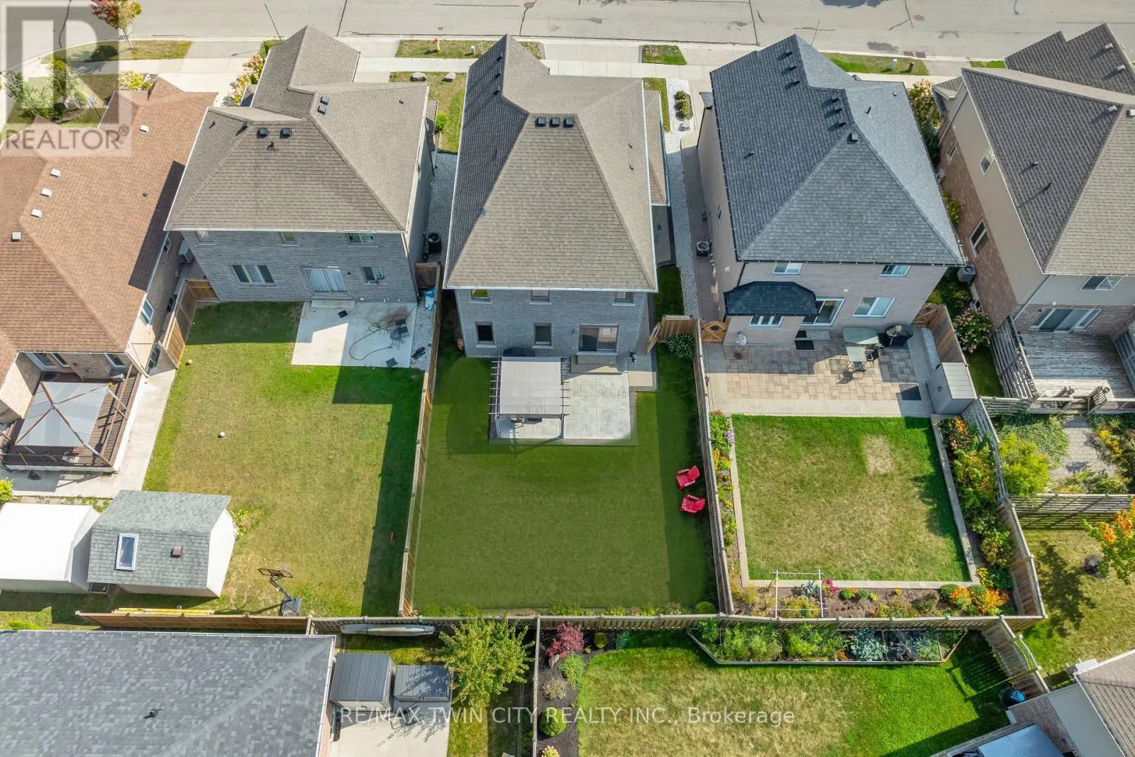 536 LANDGREN COURT