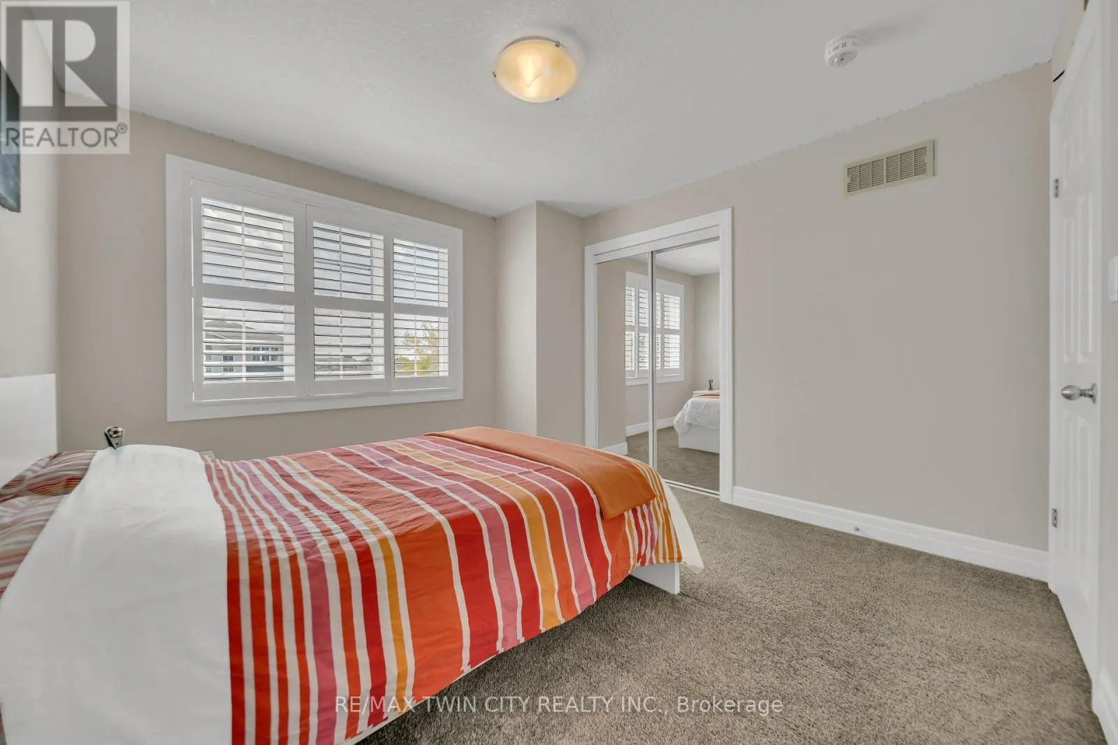 536 LANDGREN COURT