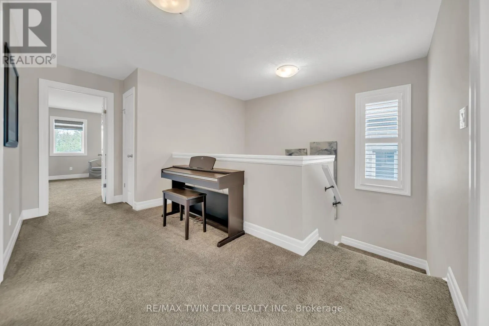 536 LANDGREN COURT