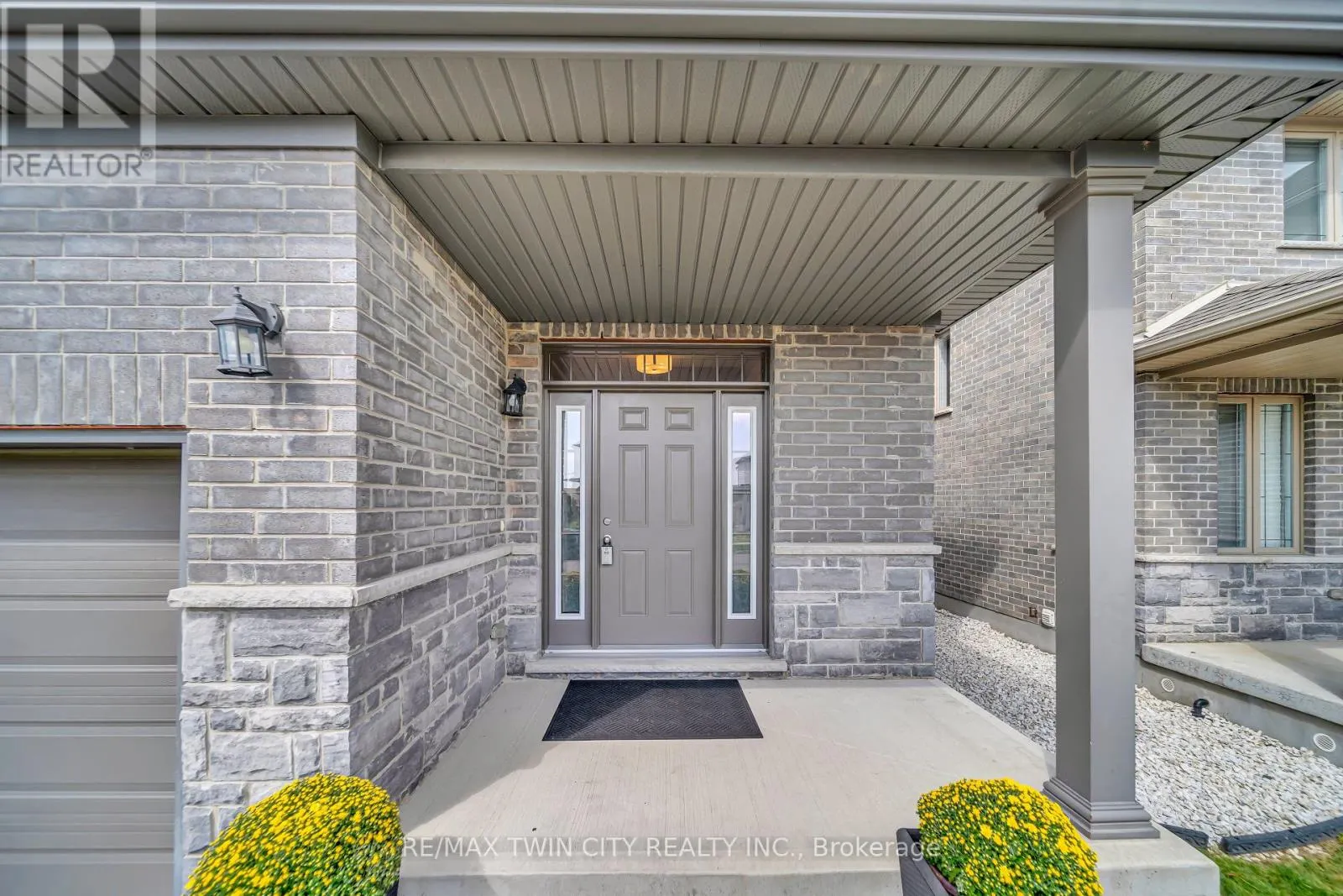 536 LANDGREN COURT