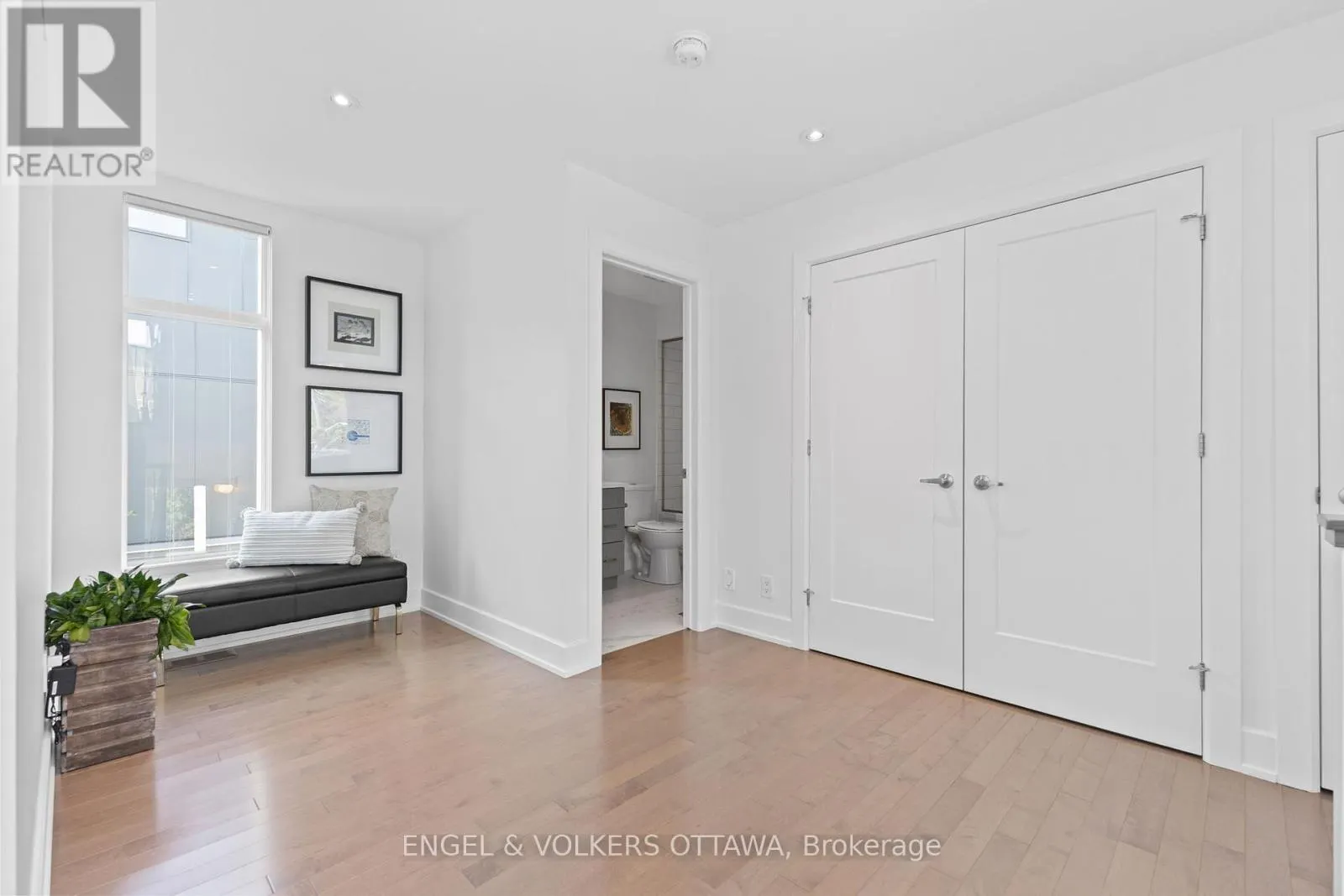 3 MONTCALM STREET