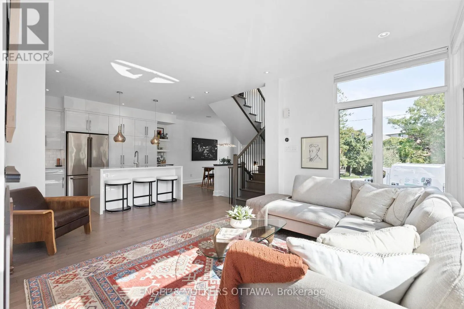 3 MONTCALM STREET