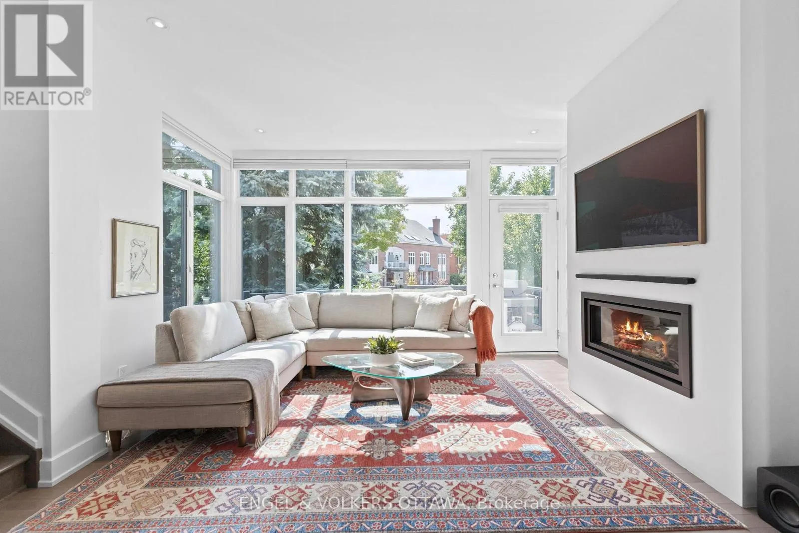 3 MONTCALM STREET