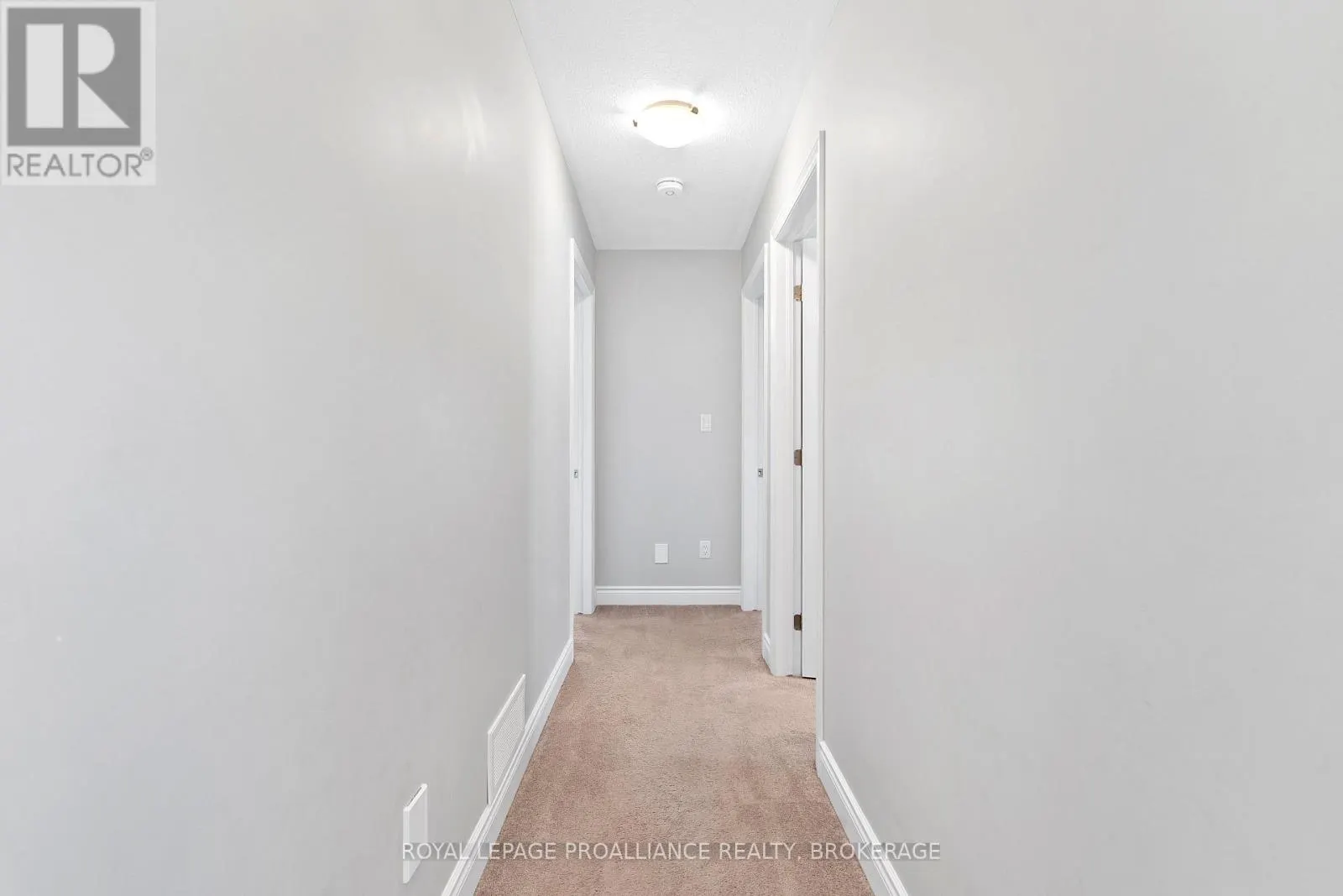 1556 ALBANY DRIVE