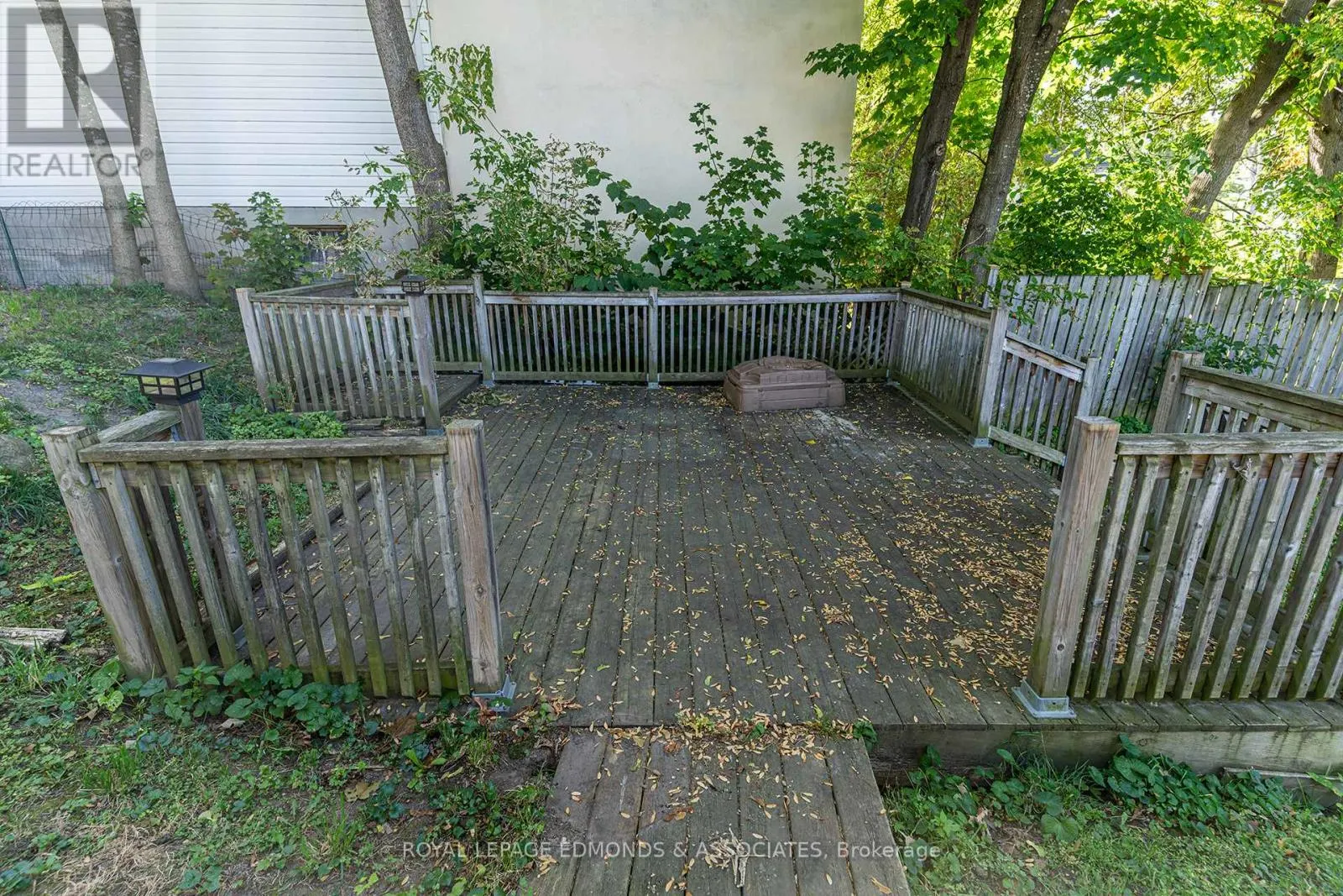 642 MACKAY STREET