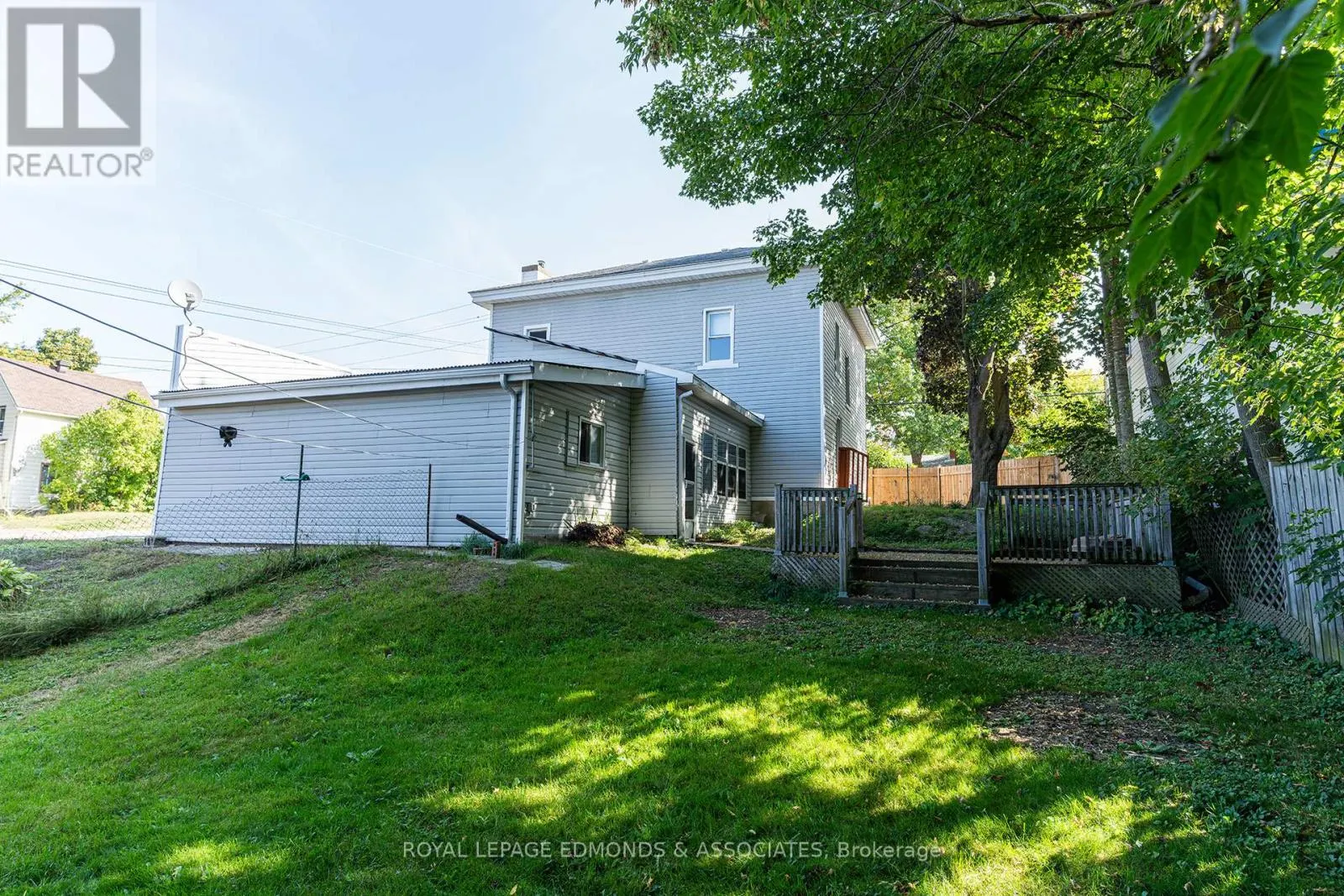 642 MACKAY STREET