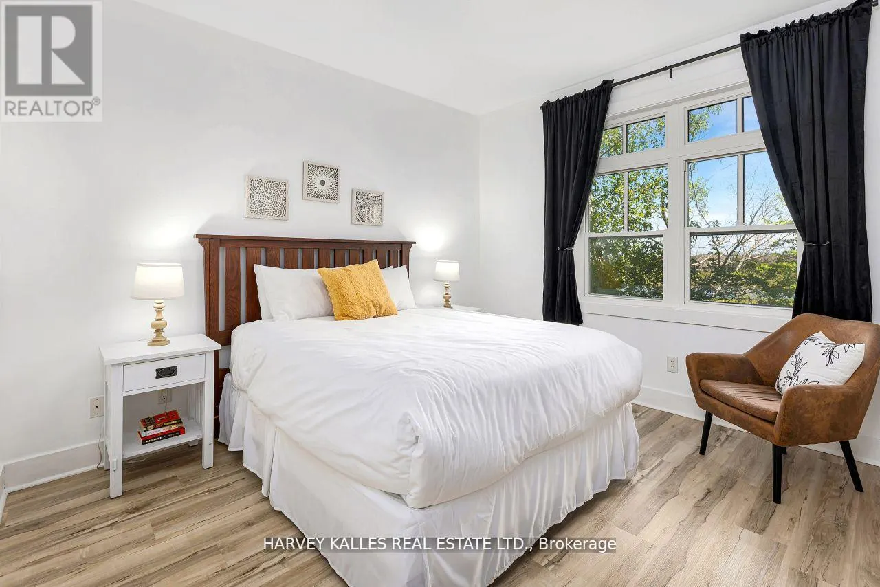 211 - 115 FAIRWAY COURT