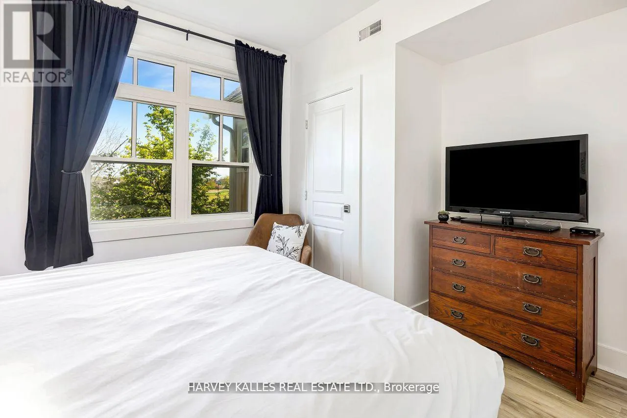 211 - 115 FAIRWAY COURT