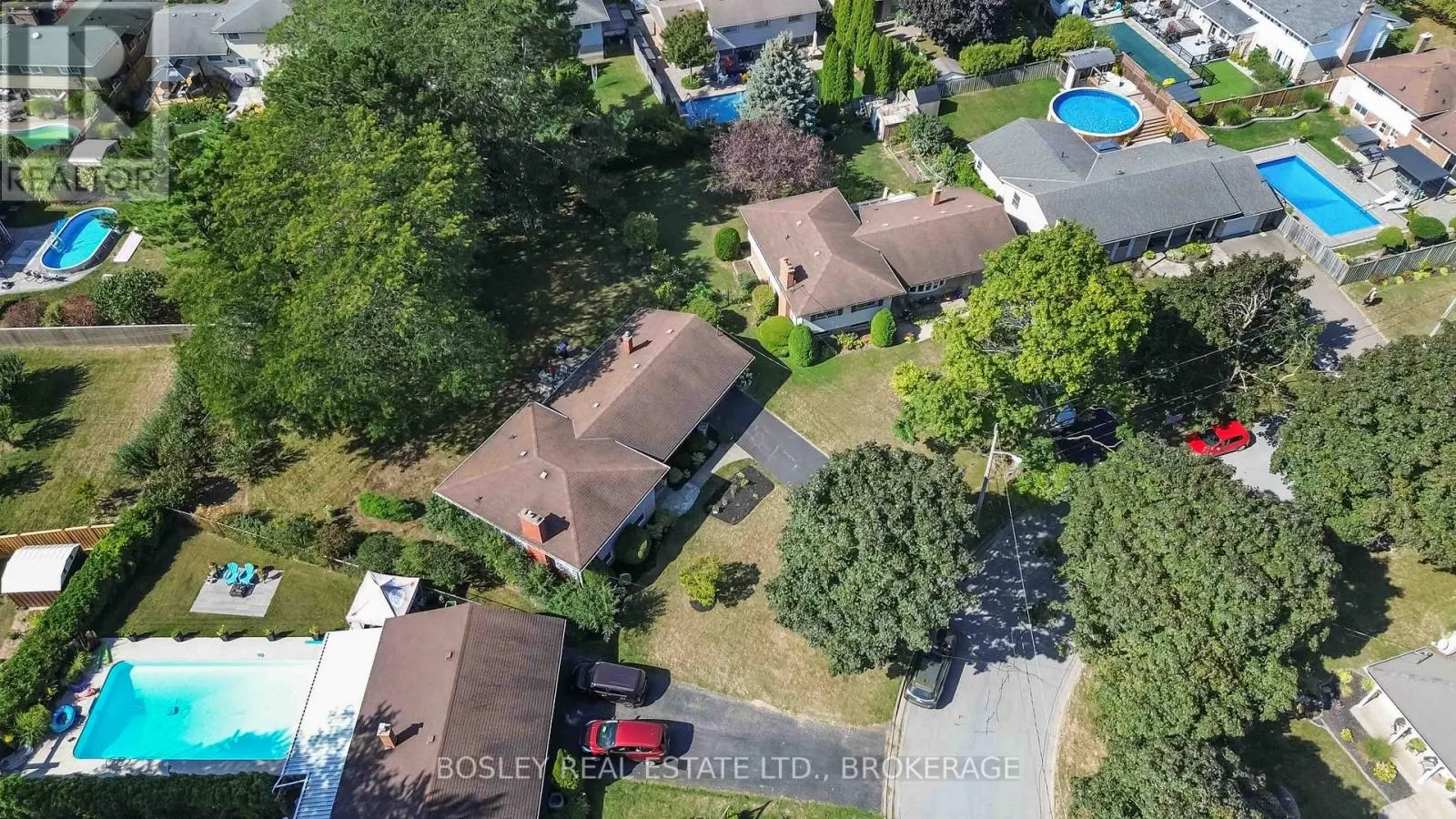 27 MEADOWLARK CRESCENT
