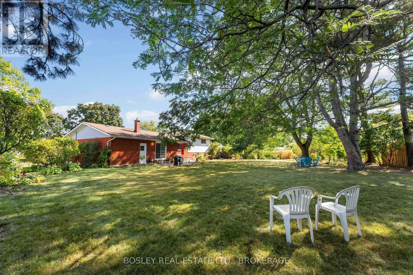 27 MEADOWLARK CRESCENT