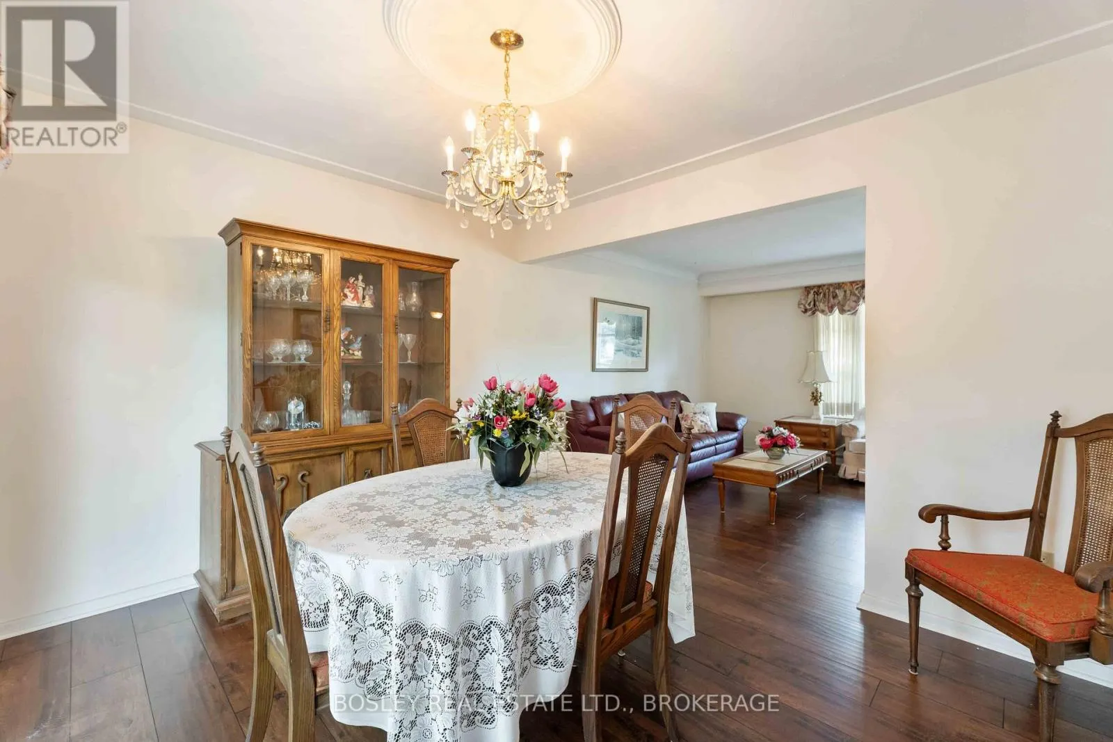 27 MEADOWLARK CRESCENT
