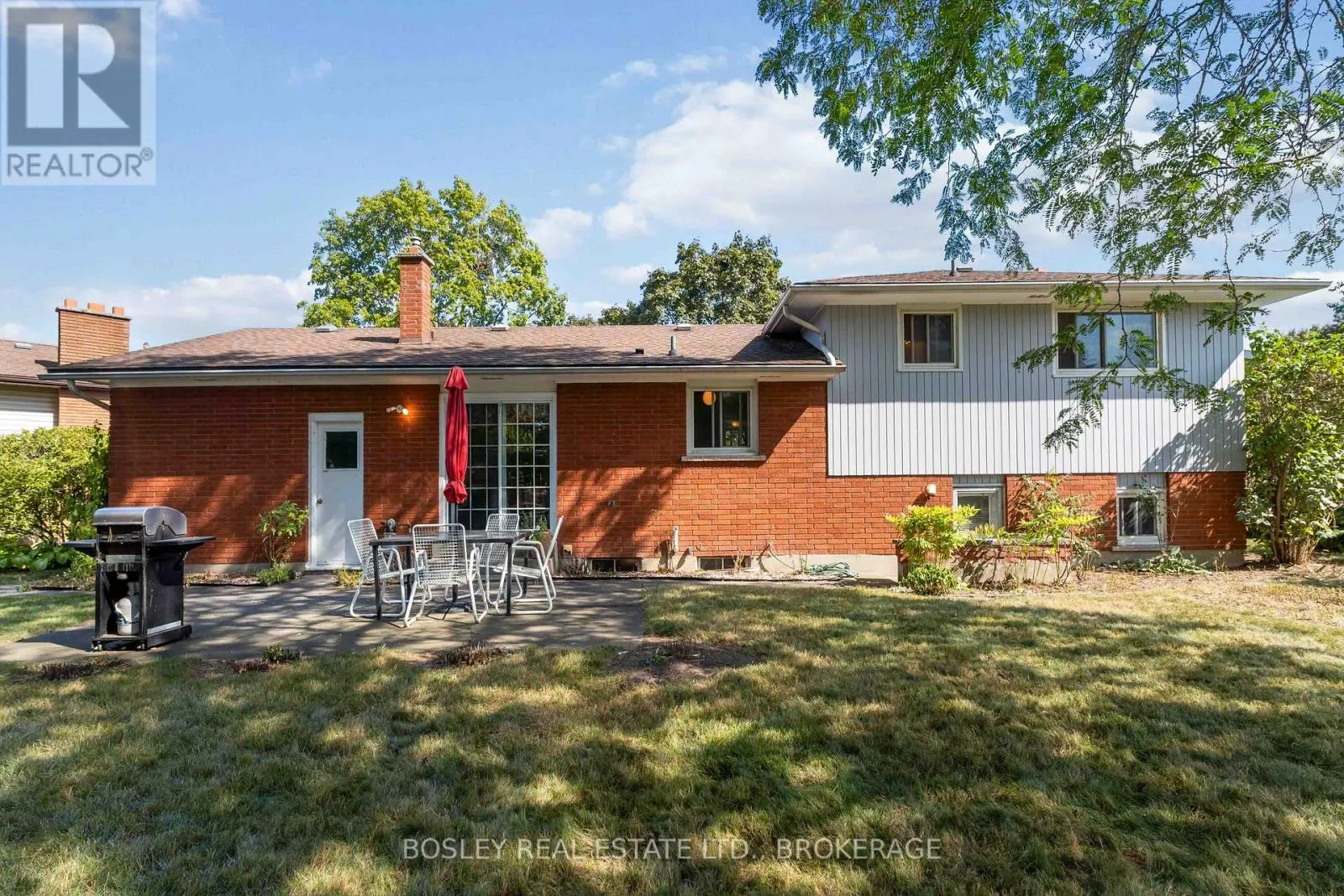 27 MEADOWLARK CRESCENT