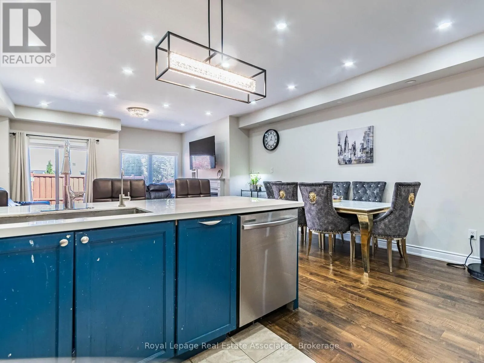 119 - 110 HIGHLAND ROAD E