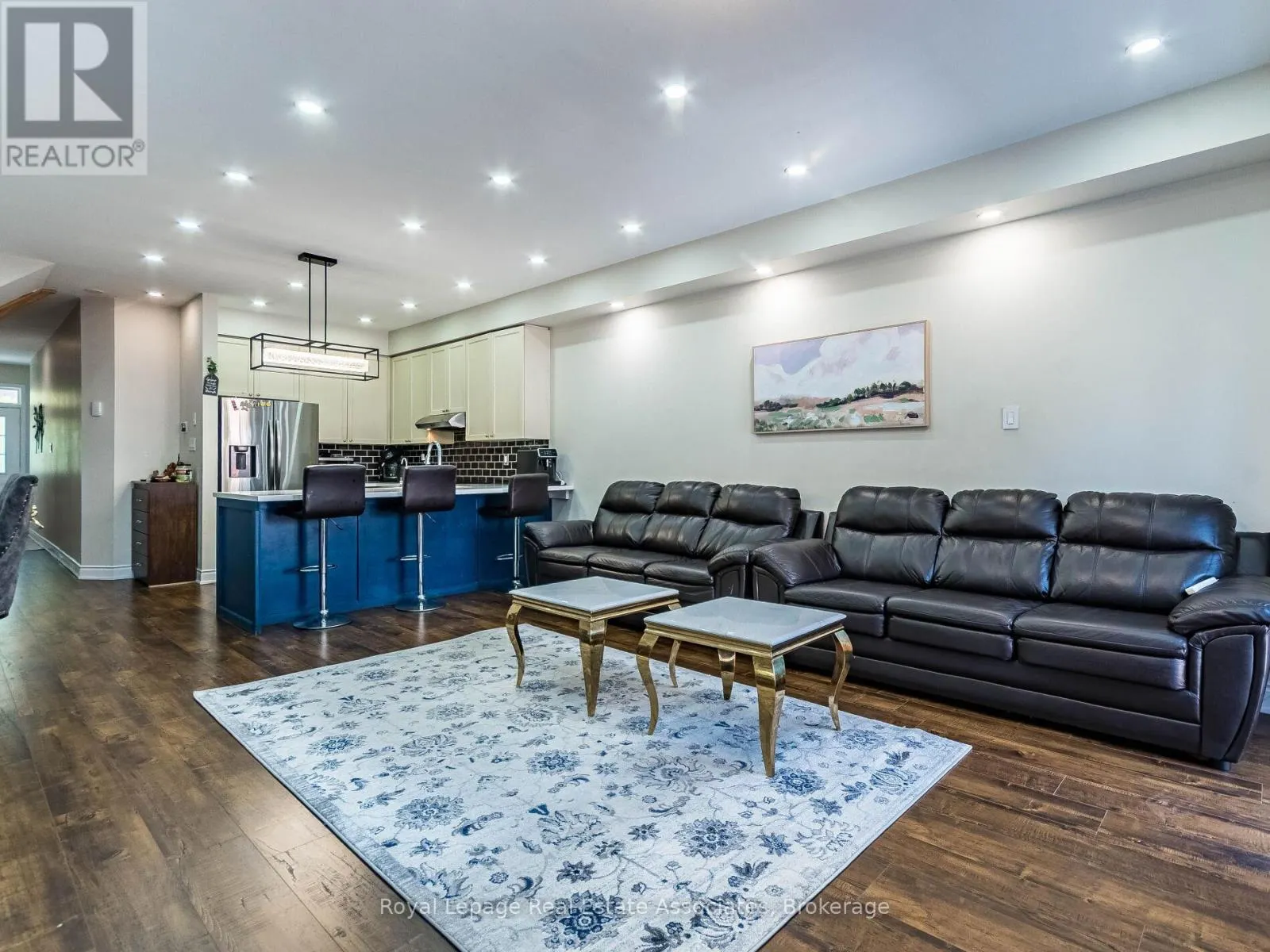 119 - 110 HIGHLAND ROAD E