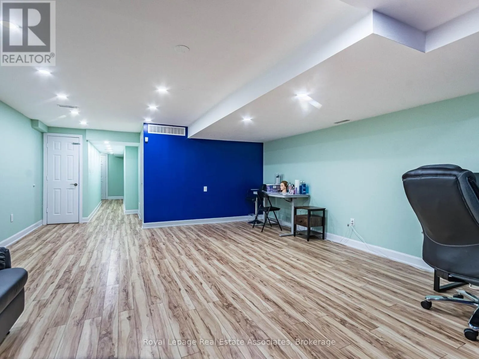 119 - 110 HIGHLAND ROAD E