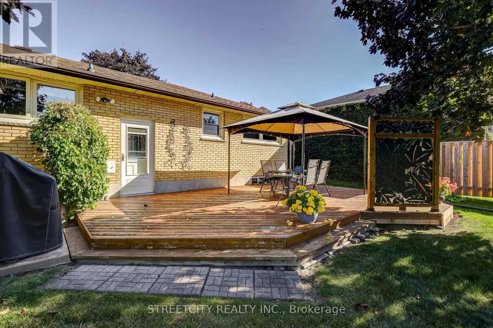 15 RYERSON PLACE