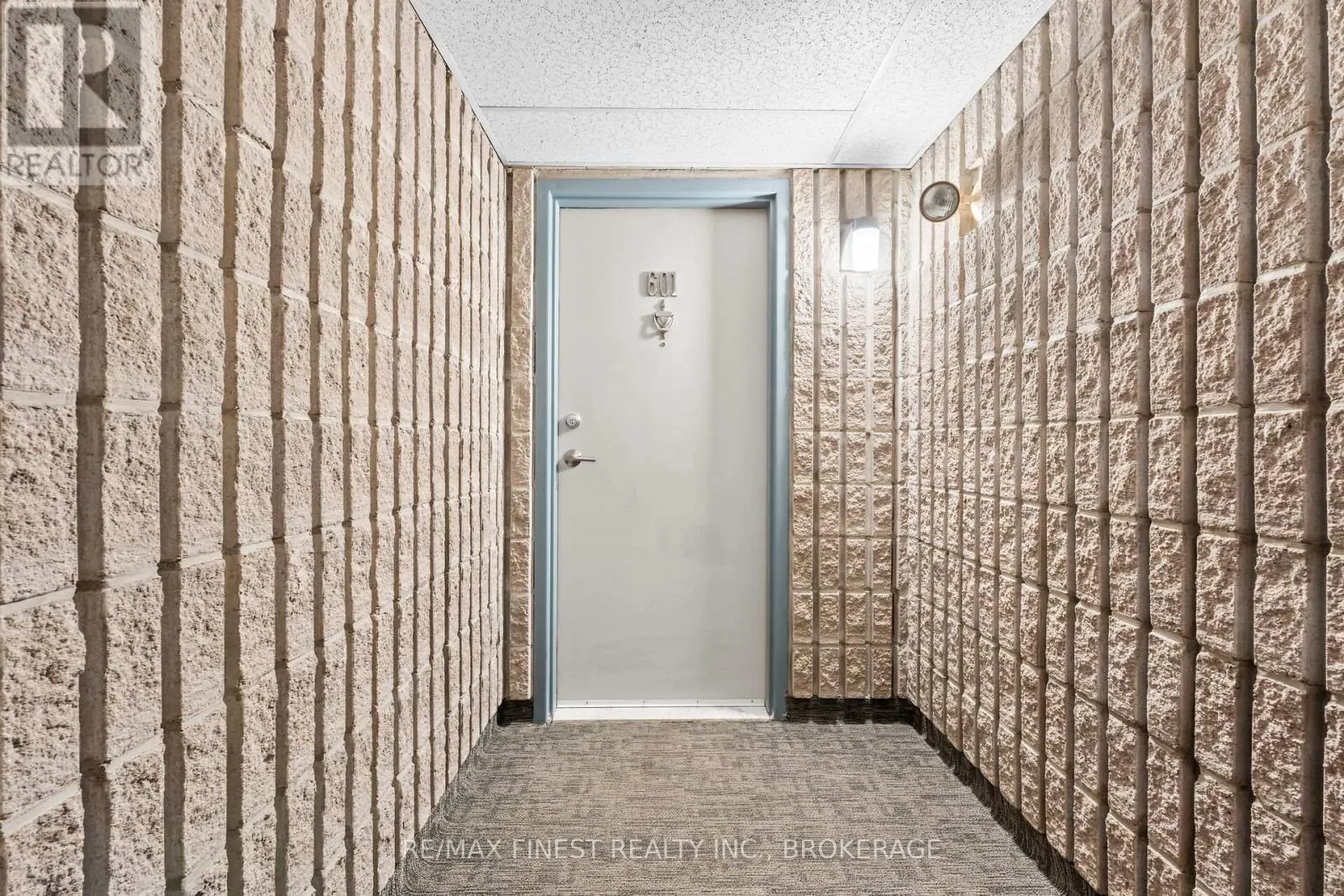 601 - 610 WILLIAM STREET, #601
