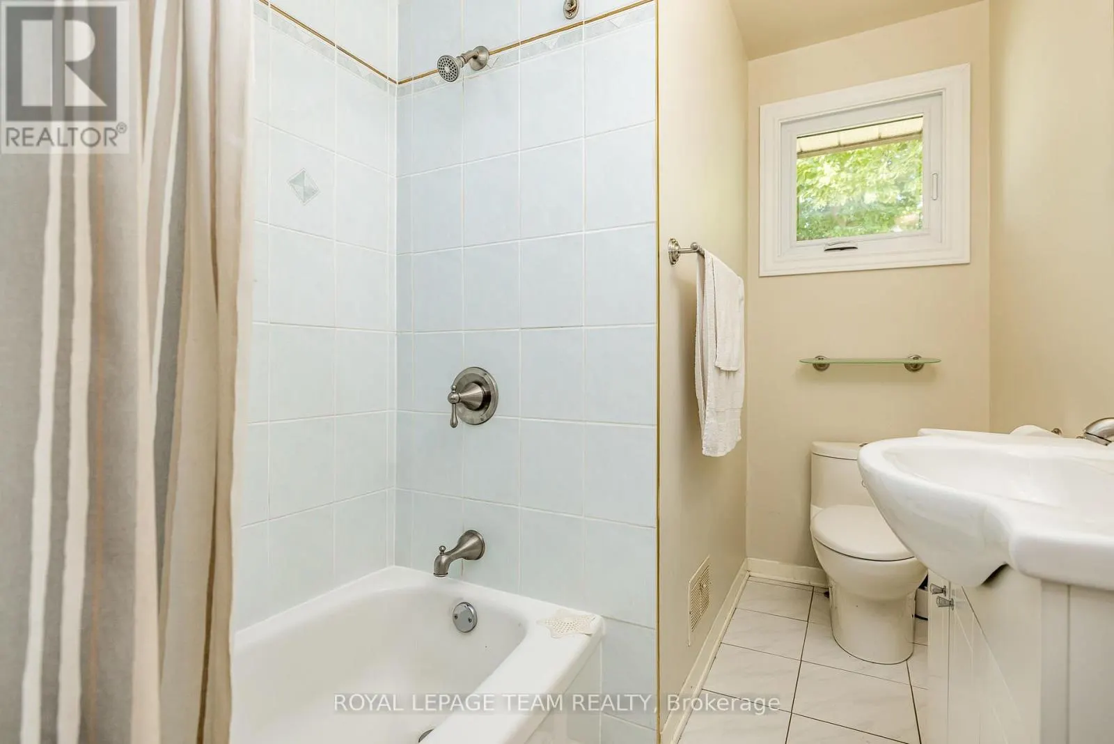 2740 MONCTON ROAD