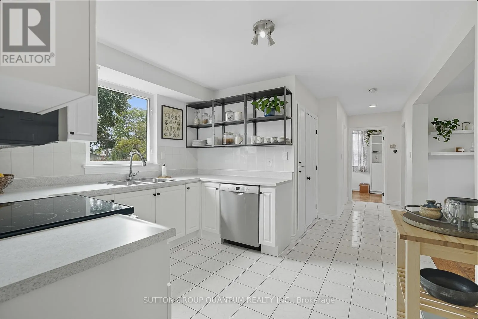 95 POTTRUFF ROAD S