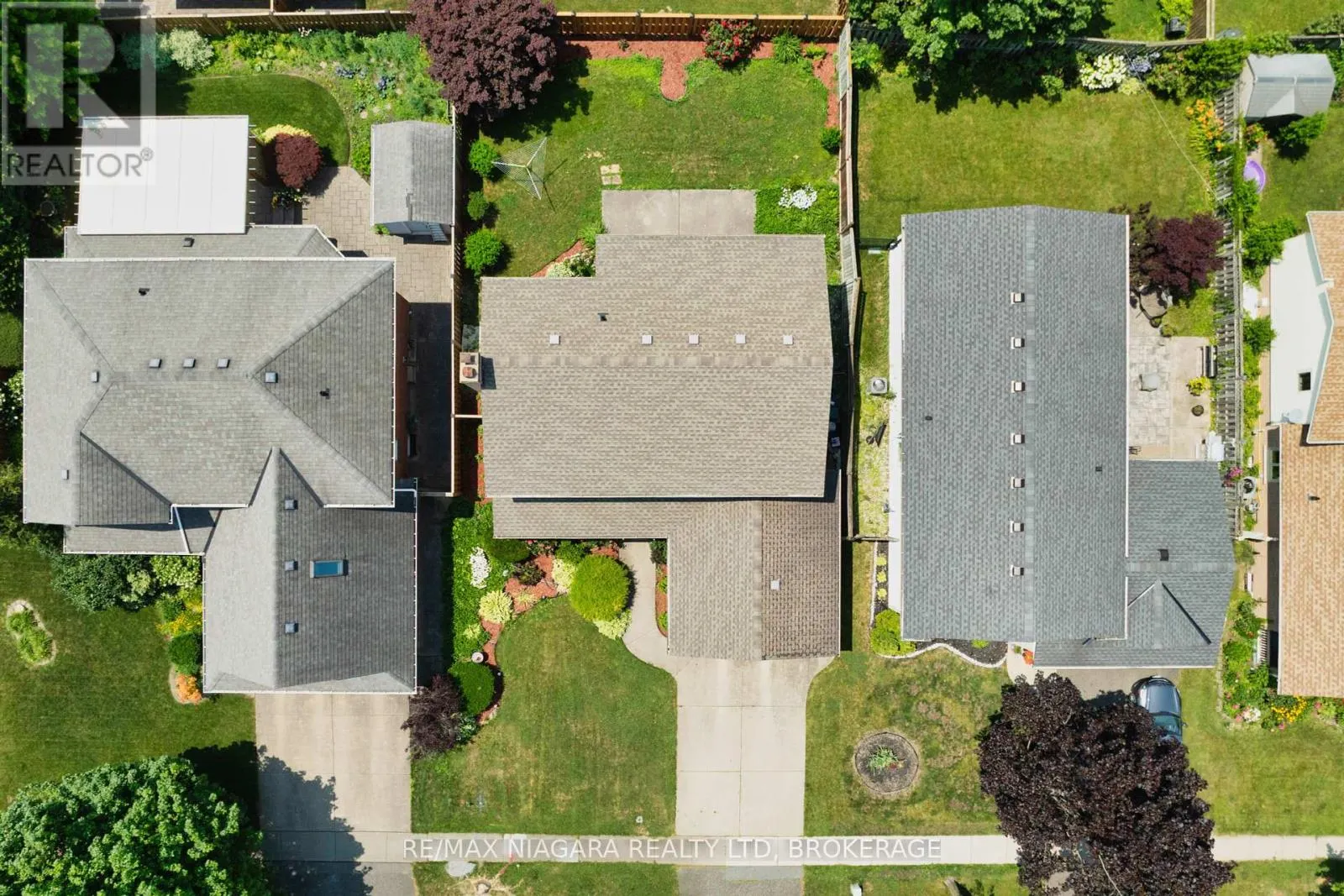 26 CRESTCOMBE ROAD