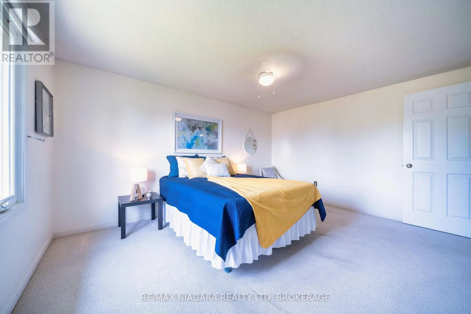 26 CRESTCOMBE ROAD