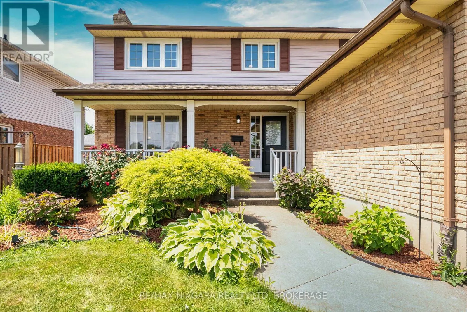 26 CRESTCOMBE ROAD