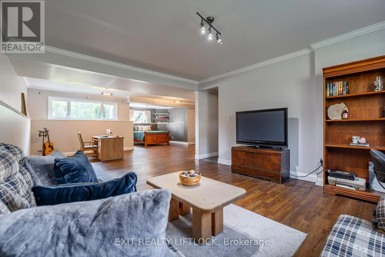 290 MCCLENNAN DRIVE