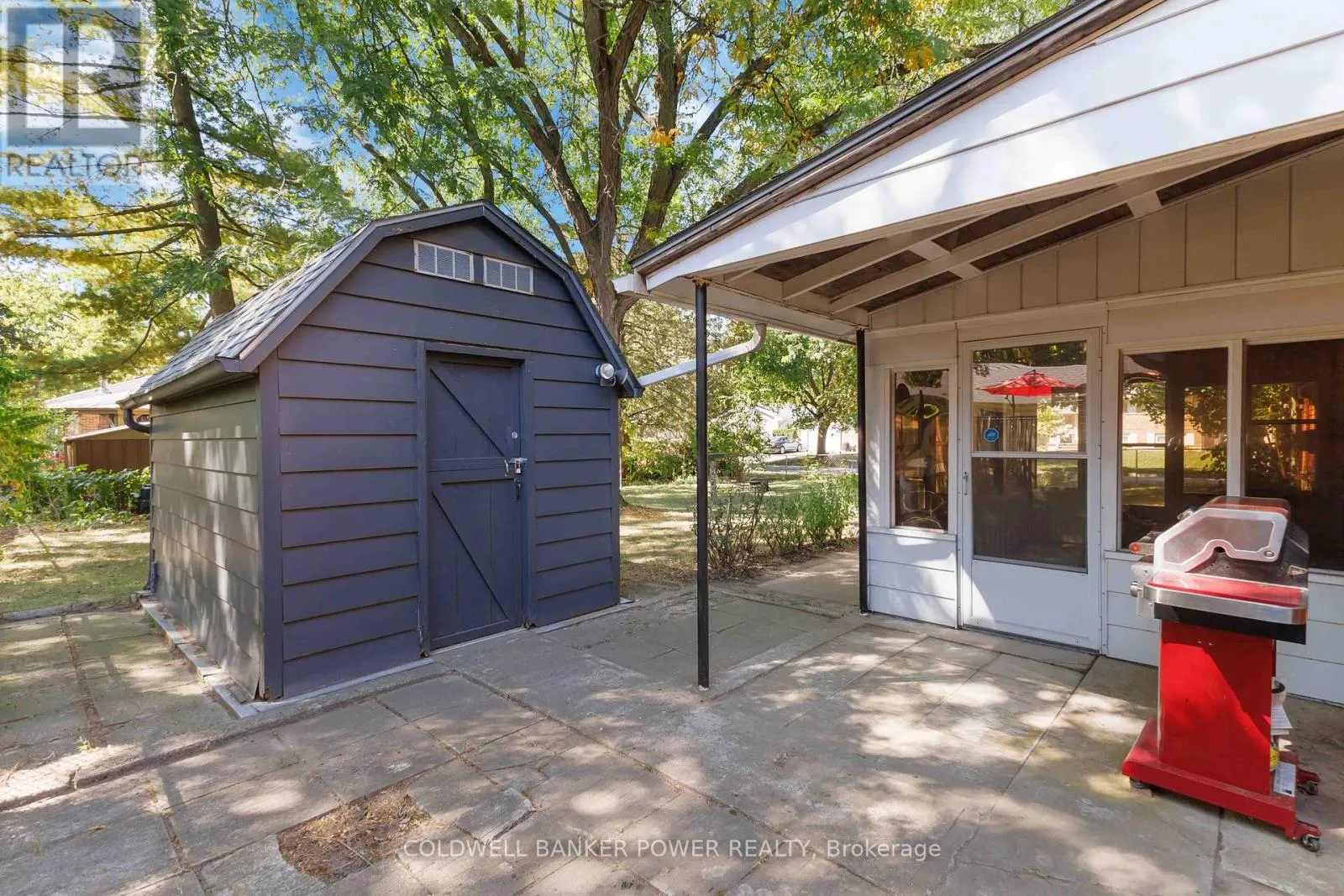 1 MCLEOD CRESCENT