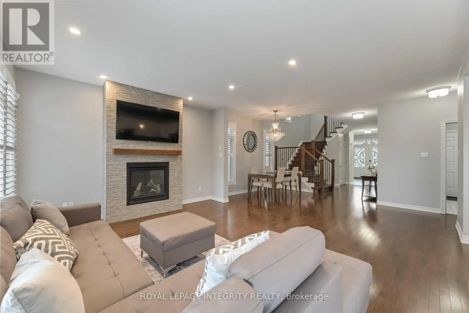 563 EGRET WAY
