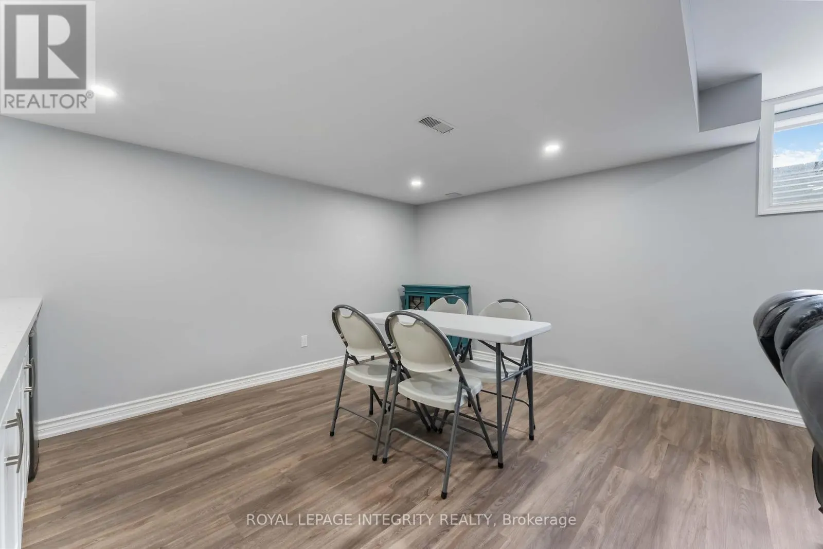 563 EGRET WAY
