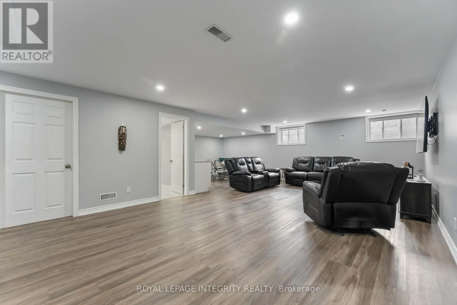 563 EGRET WAY