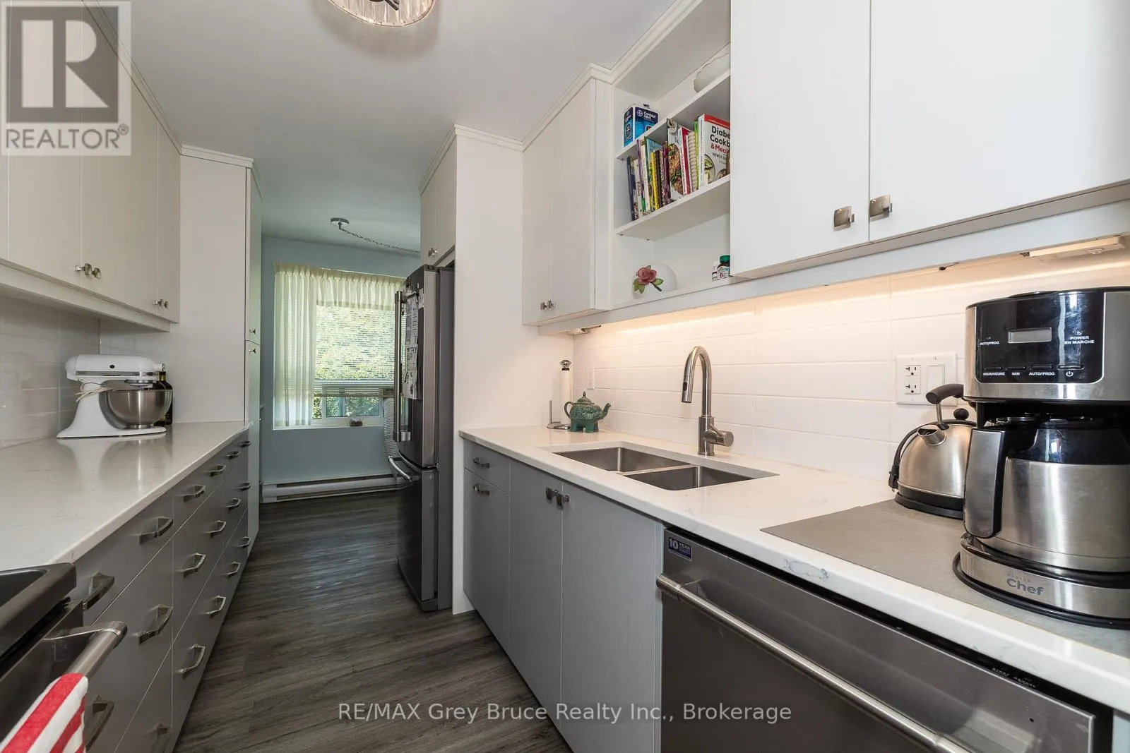 309 - 850 6TH STREET E, #309