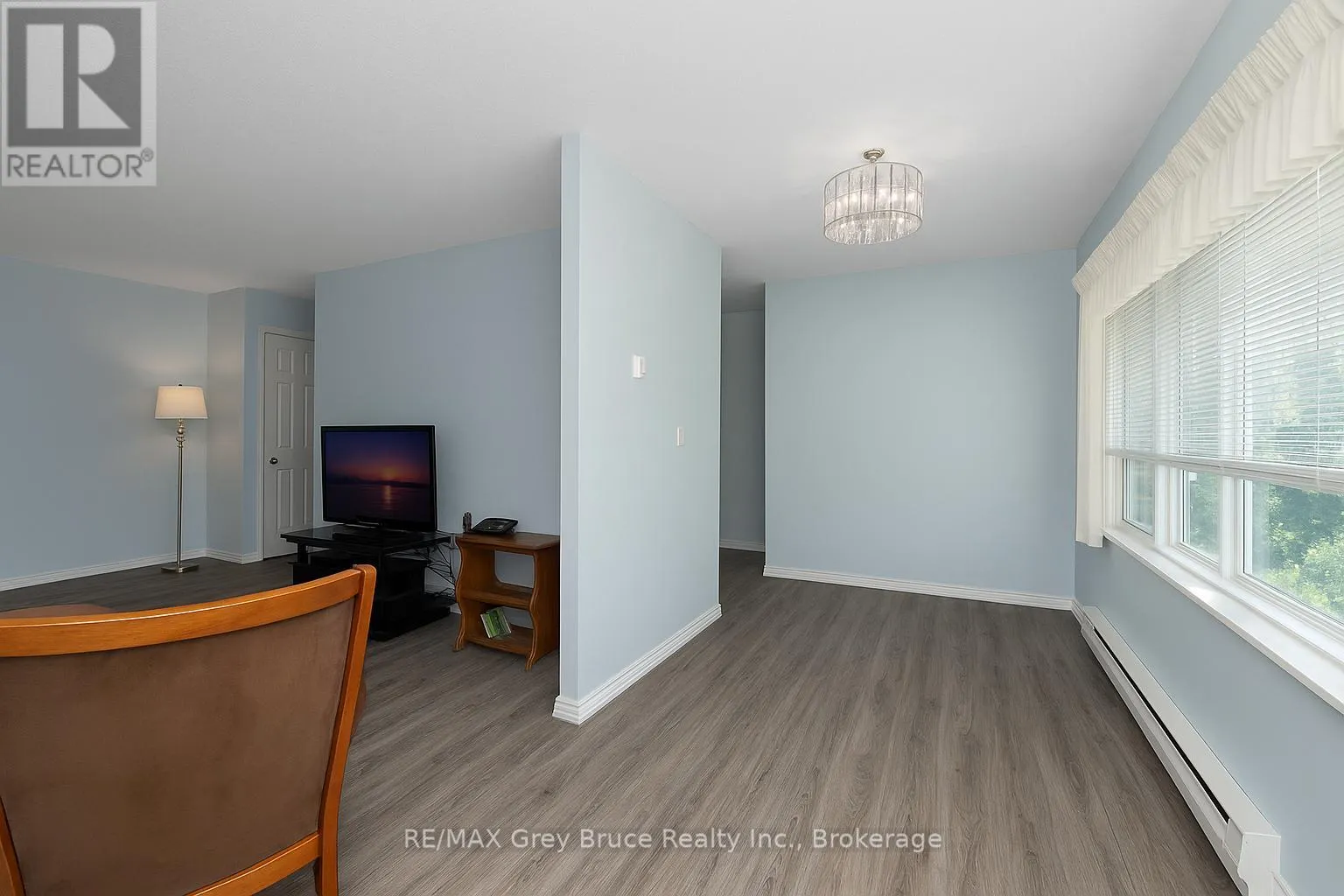 309 - 850 6TH STREET E, #309