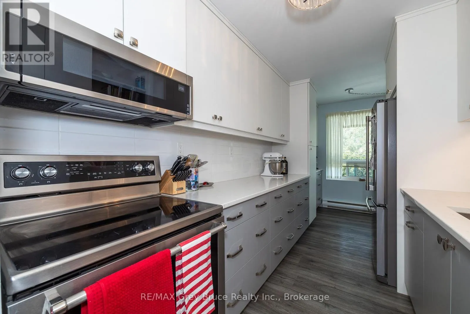 309 - 850 6TH STREET E, #309