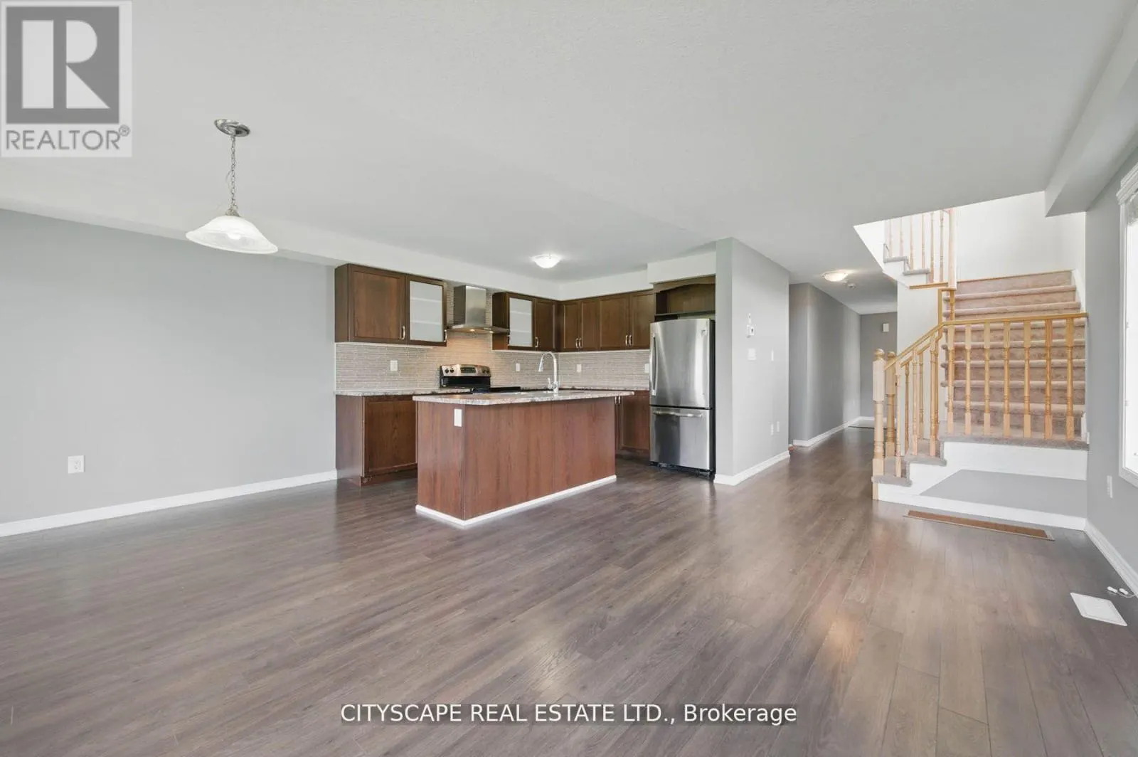 8485 PRIMROSE LANE