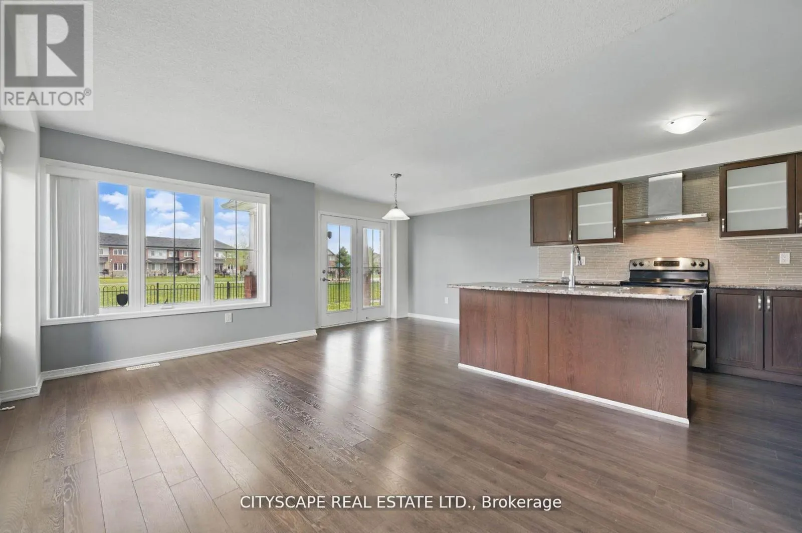 8485 PRIMROSE LANE