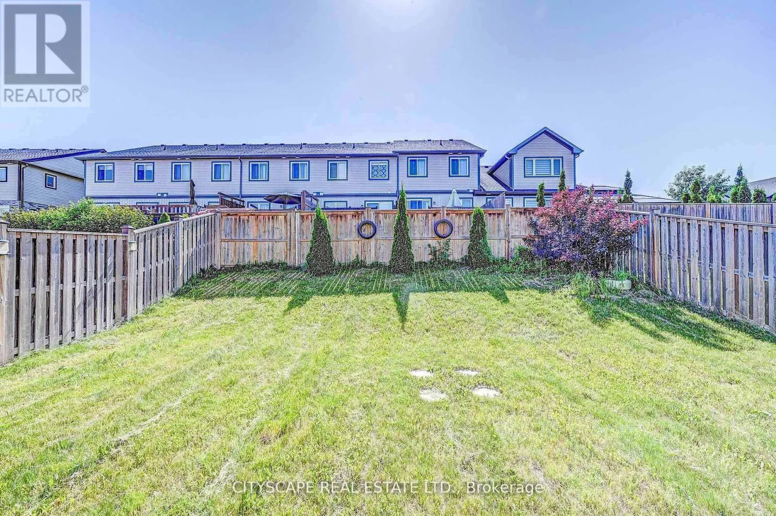 6 CASTLEBAY STREET