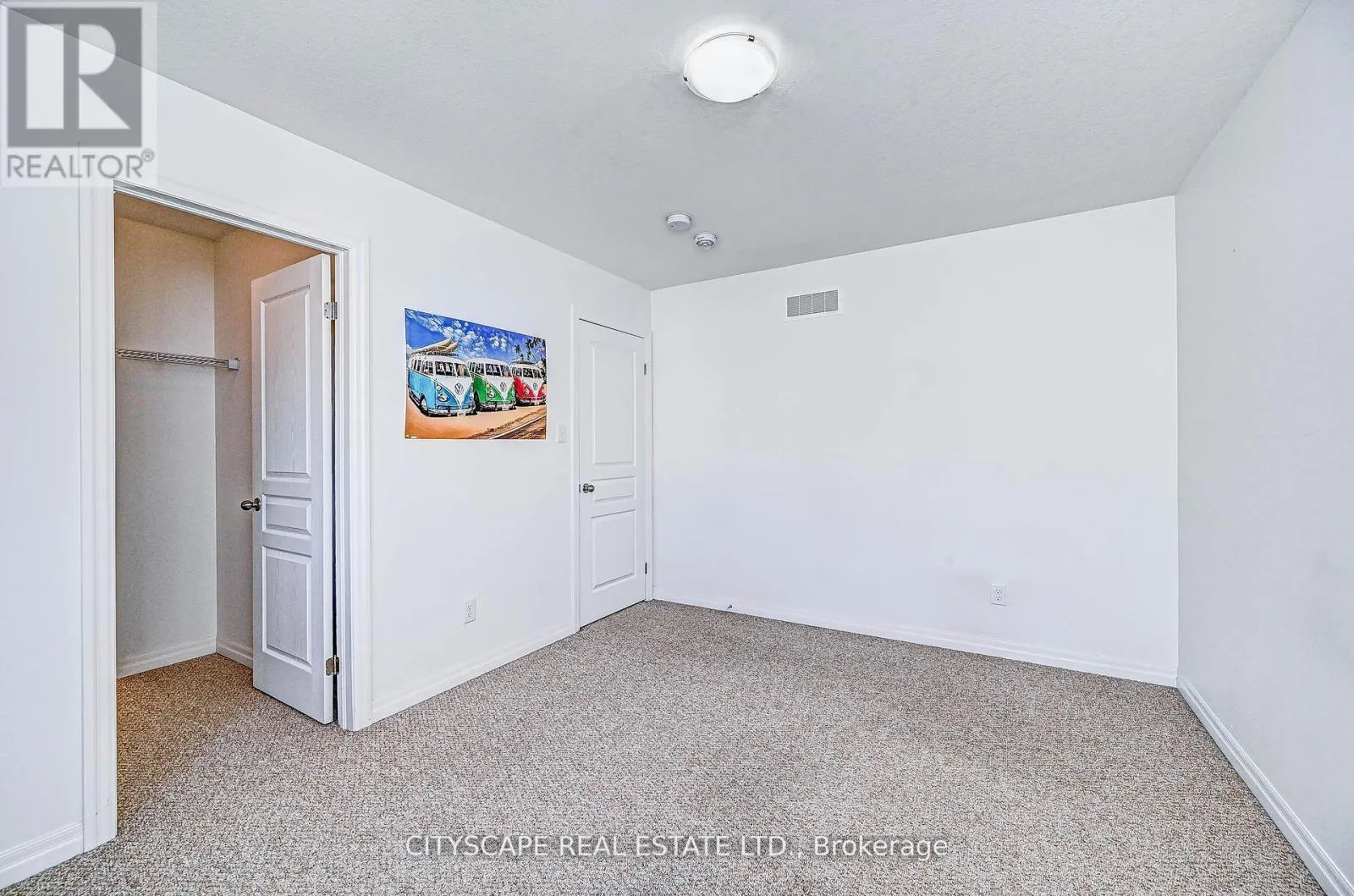6 CASTLEBAY STREET