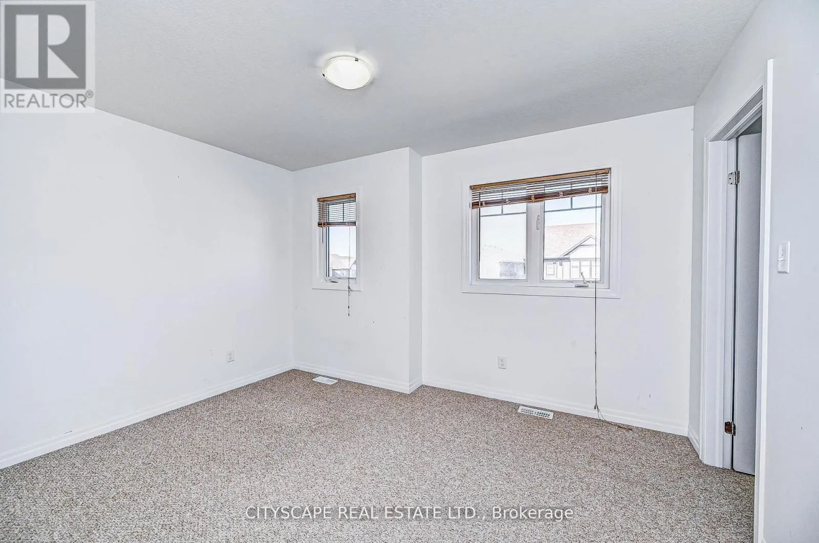 6 CASTLEBAY STREET