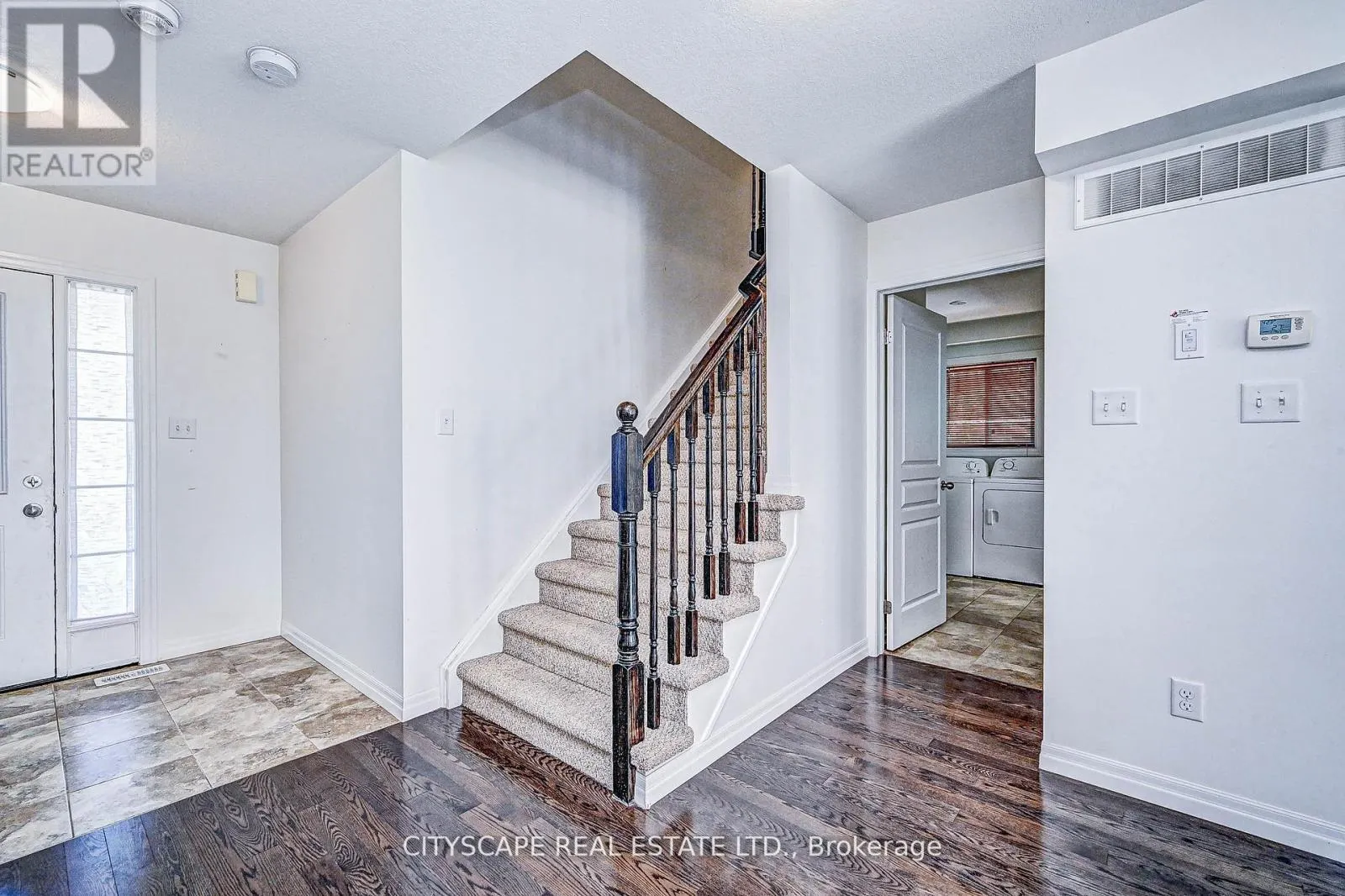 6 CASTLEBAY STREET