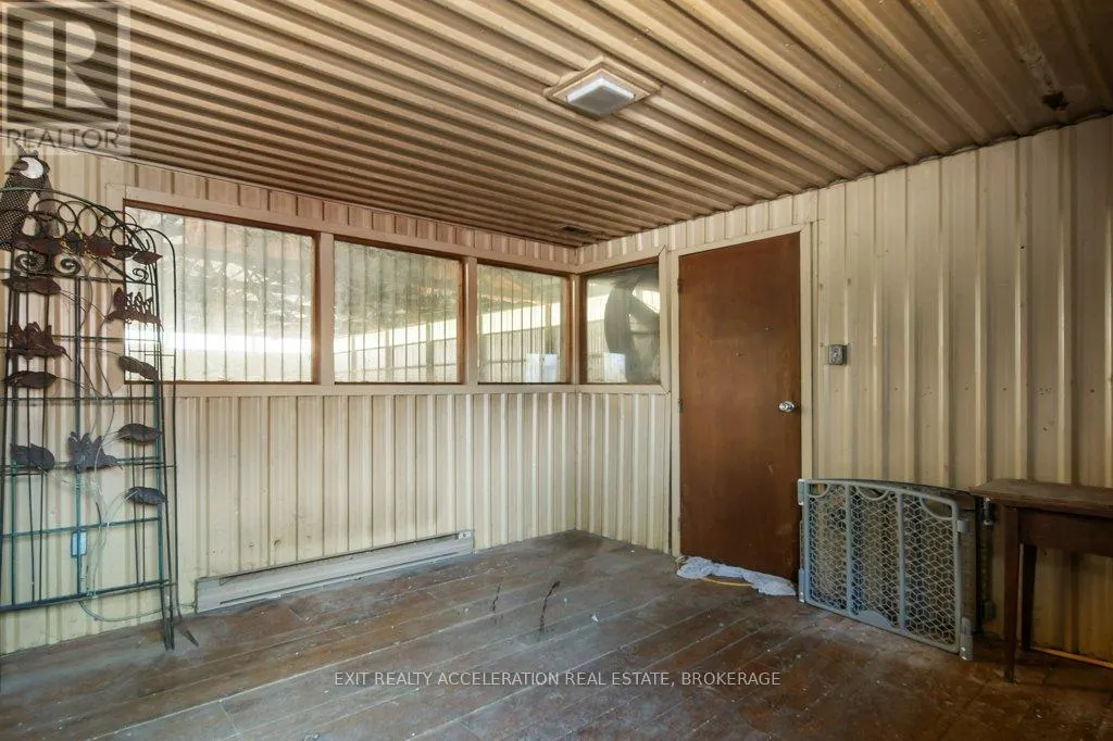 8738 COUNTY ROAD 2 W
