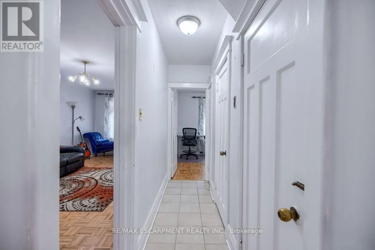 30 WEBBER AVENUE
