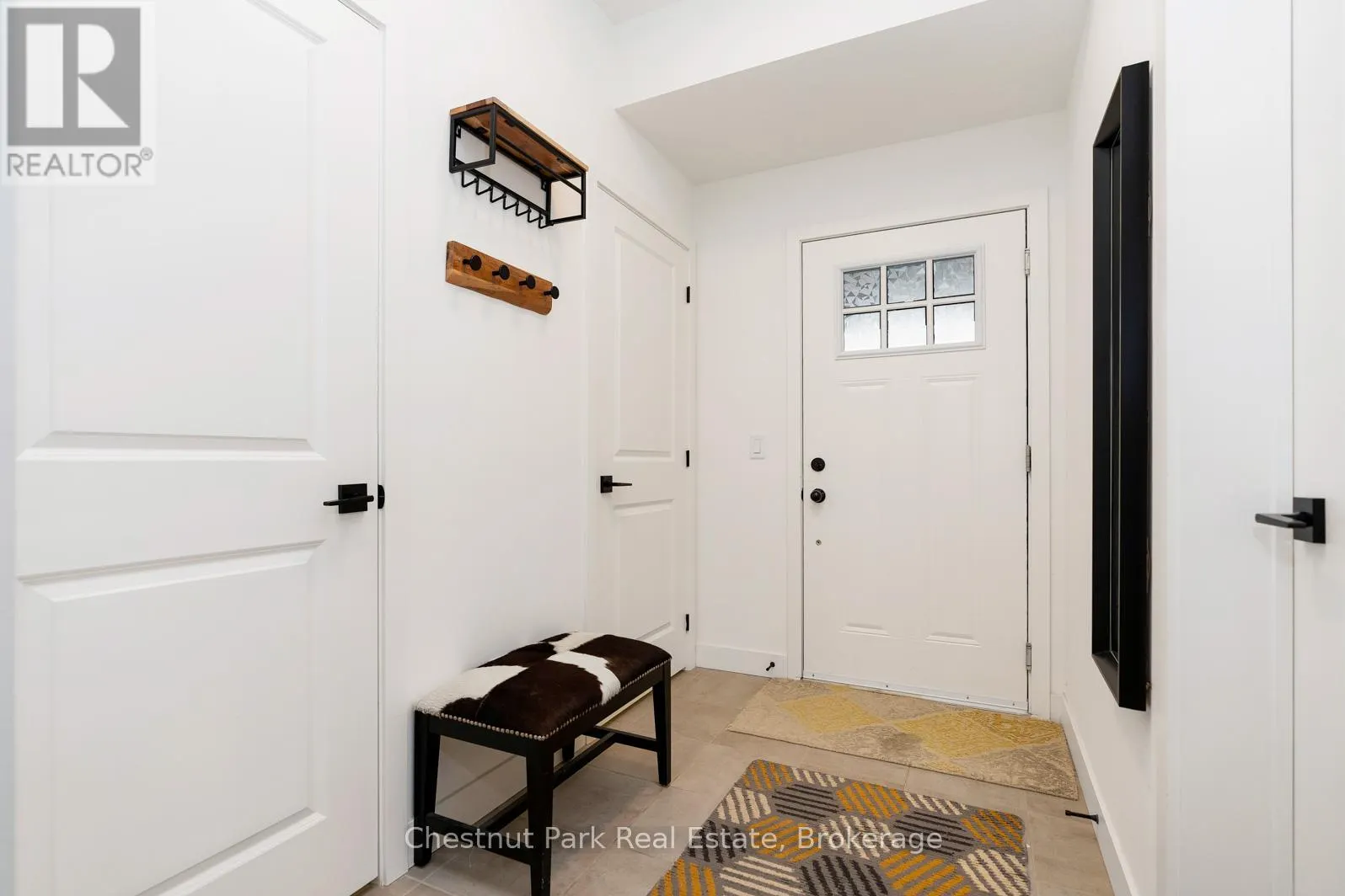 202 - 18 BECKWITH LANE, #202